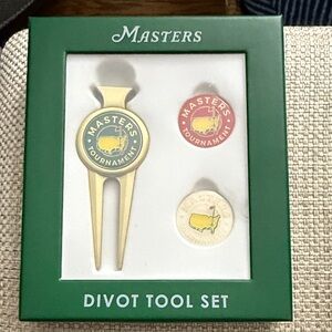 Masters Green and Gold Divot Tool Set